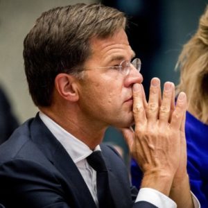 ONL overhandigt ondernemersmanifest ‘Overleven en vernieuwen’ aan Rutte